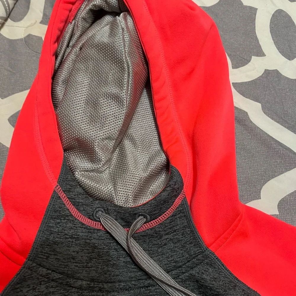 Nike therma fit hoodie - Picture 3 of 5